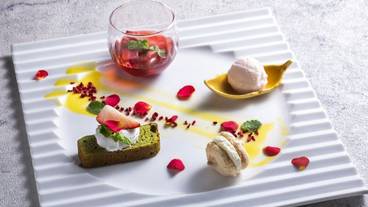 ディナー／スイーツ一例 / 5