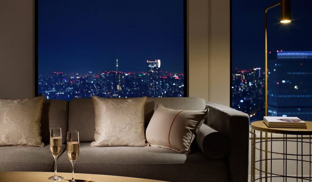 夜景を眺めながら
しっとり癒されて / 1