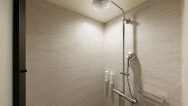 シャワールーム / 6