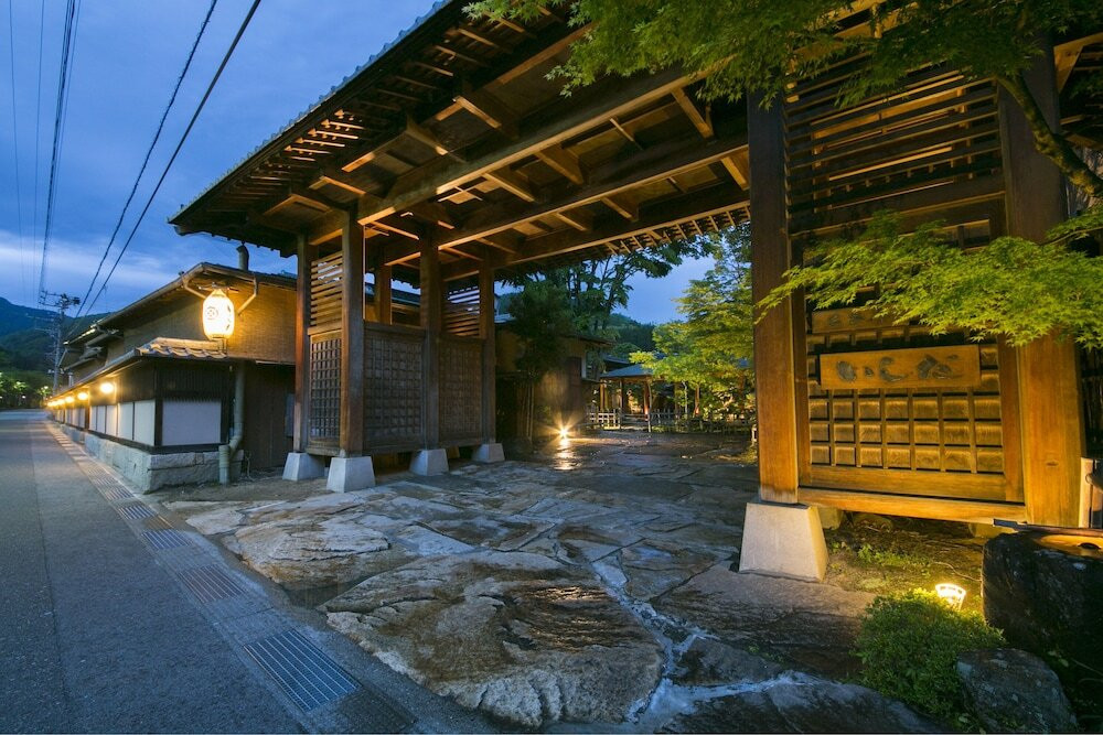 日本建築の老舗旅館でプライベートな滞在3567191
