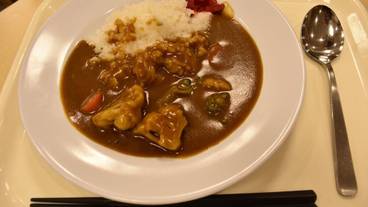 食事・飲み物 / 4