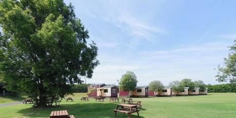 コテージ＆ペンション NANJA MONJA