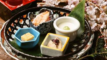 食事・飲み物 / 4