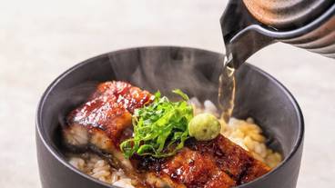 食事・飲み物 / 32