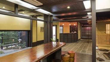 ロビーラウンジ / 6