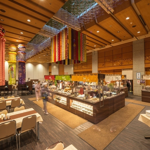 ビュッフェ会場 折鶴