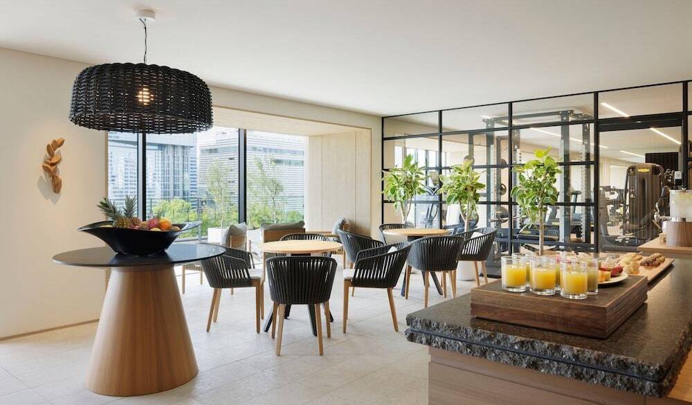 ウェルネスラウンジ / 3