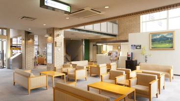 ロビー応接スペース / 3