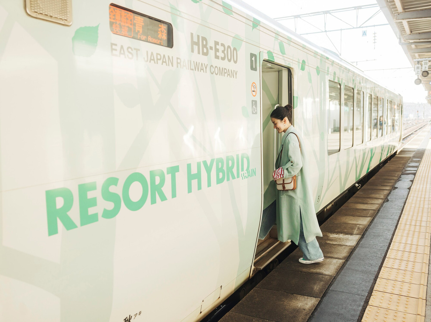 車窓から春を感じて。ゆるやかに心満たされる青森・秋田の列車旅へ3107705