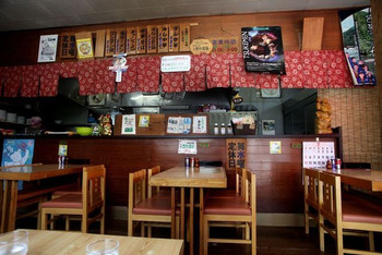「 味龍」内観 975705 店内・・・奥にはお座敷も・・・