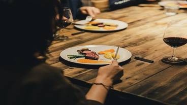 食事・飲み物 / 4