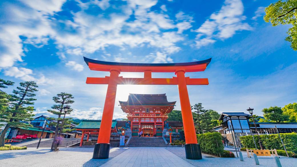 「八坂神社」で
心静かにお参り / 2