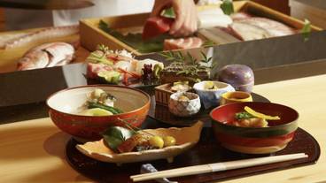 食事・飲み物 / 11