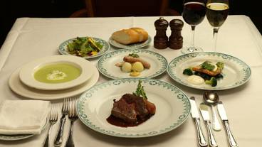 食事・飲み物 / 13