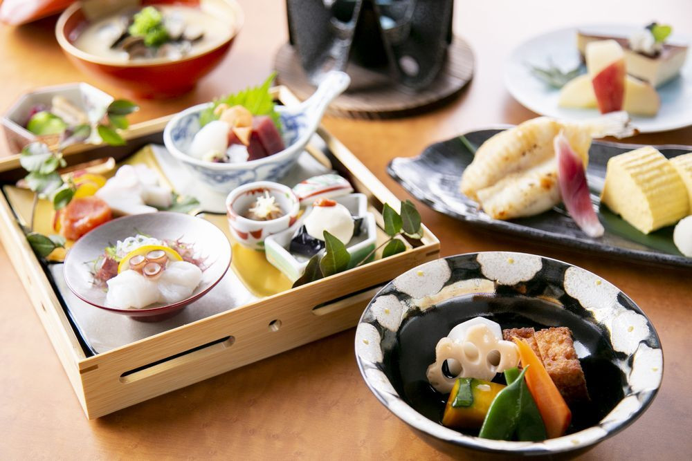 オーシャンビューを楽しみながらいただける和定食4036932