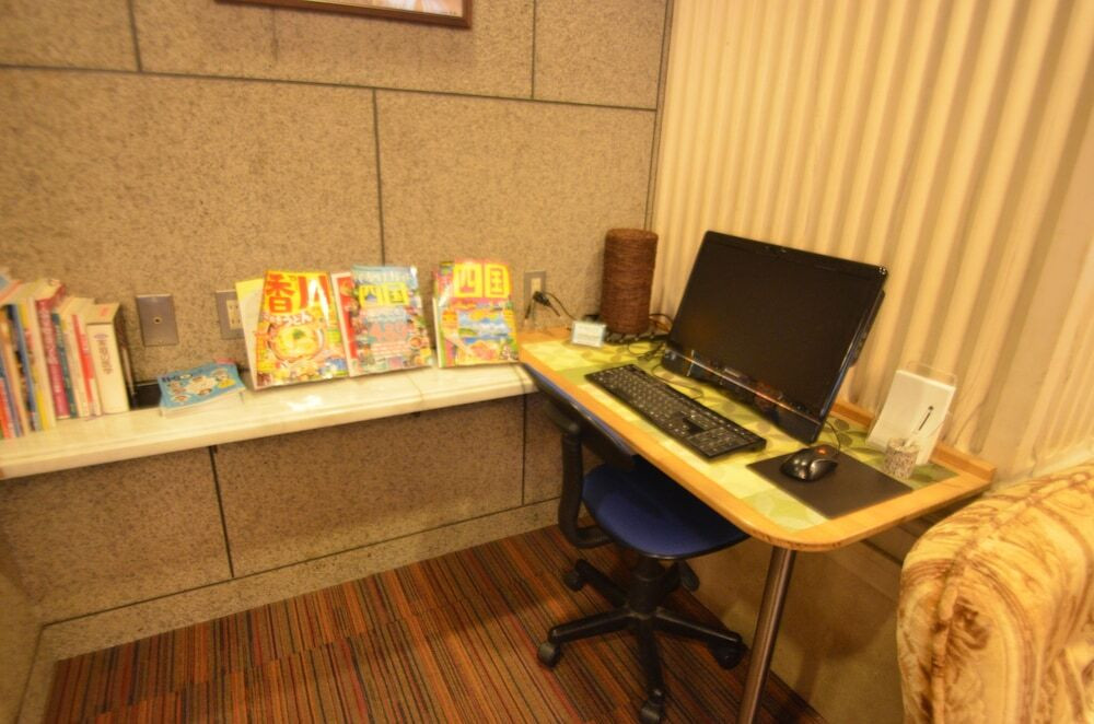 ロビーラウンジ