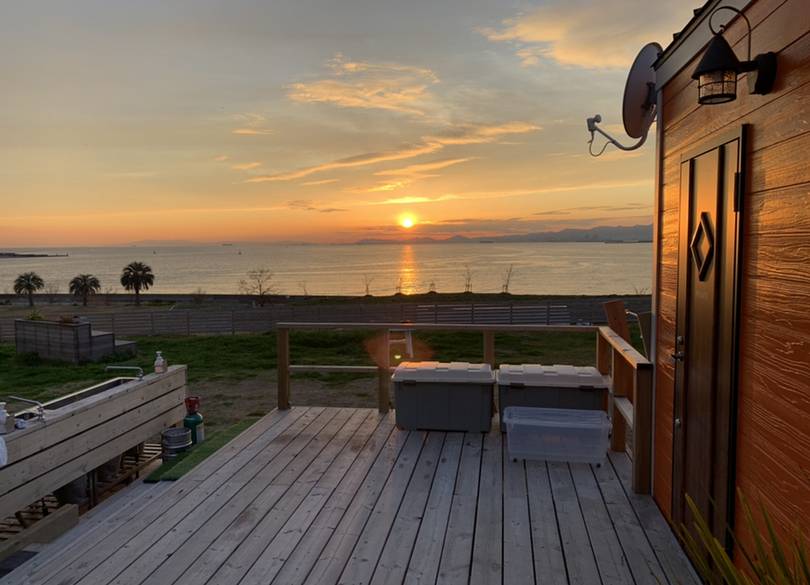 敷地内から見た夕日② / 2