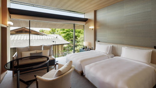 ルーム シングルベッド 2 台 ガーデンビュー