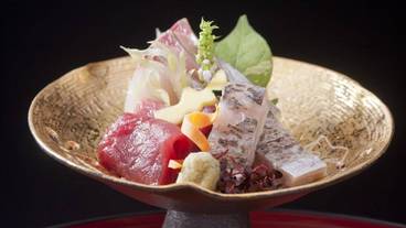 食事・飲み物 / 3