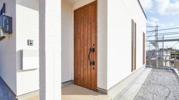 施設の入り口 / 3