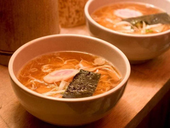 歴史を感じさせる館内3433029