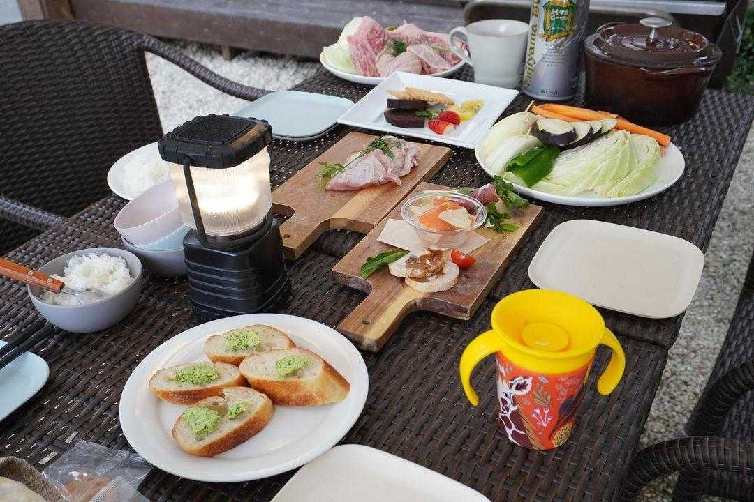 お肉の他に、前菜やスープ、デザートなど、季節ごとのお料理が付くBBQフルコースプラン。"クラムチャウダーと桜エビの混ぜご飯も絶品で、おかわりしたいくらいでした！"とのこと / 1