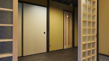 内部エントランス / 2