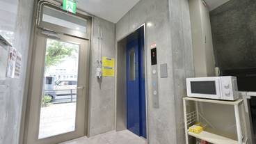 施設内の設備 / 1