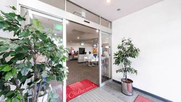 施設の入り口 / 14