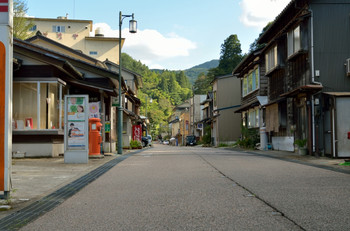 The closest onsen town to Kanazawa. Yuwaku Onsen, a famous onsen loved by the lord of Kaga and famous writers. 3543497