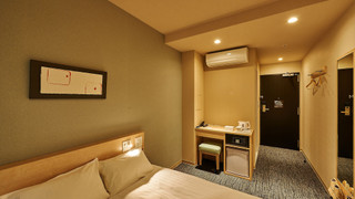 ダブルルーム(連泊時は清掃無し)