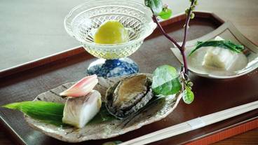 食事・飲み物 / 6