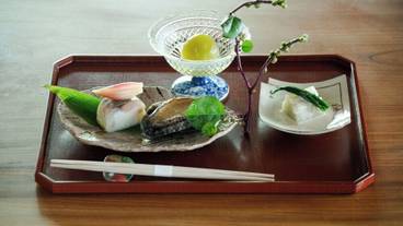 食事・飲み物 / 5