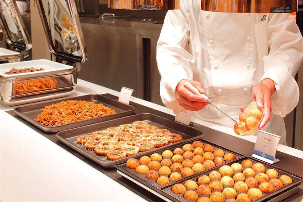 大阪グルメが味わえる名物ビュッフェで満腹!4290208