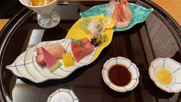 夕食 会席料理一例① / 1