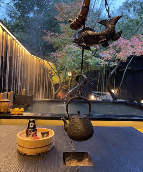 温泉三昧の旅で
贅沢な大人の休日を / 3