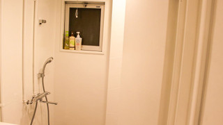 [個室] 禁煙 ツイン　シャワー・トイレ共同