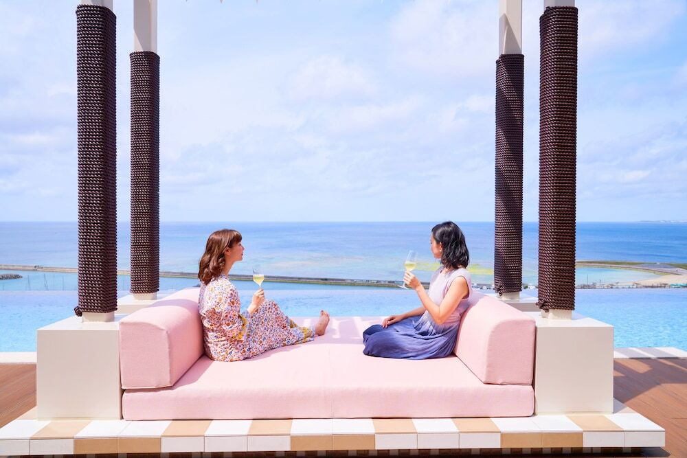 14F インフィニティプール・プールサイド