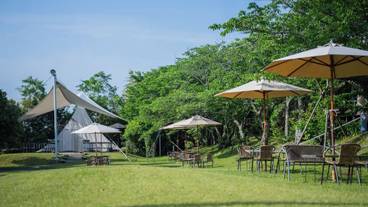 屋外結婚式場 / 6