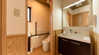 温泉岩風呂付き離れ: 6畳＋4.5畳和洋室 [ひまわり・鈴蘭] 禁煙