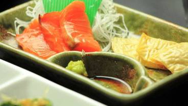 食事・飲み物 / 18