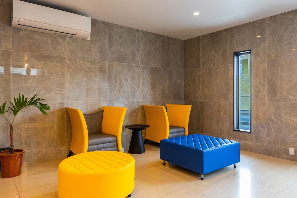 ロビー応接スペース