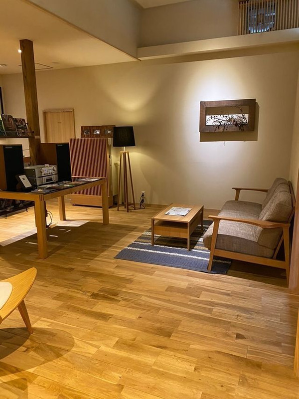 2階ラウンジ / 3