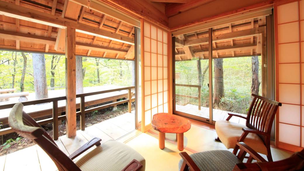 月の下に眠る おぼろ月 / 1