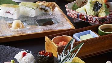 食事・飲み物 / 3