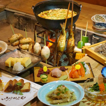 囲炉裏やロビーで旅人同士のコミュニケーションを楽しもう!4256961