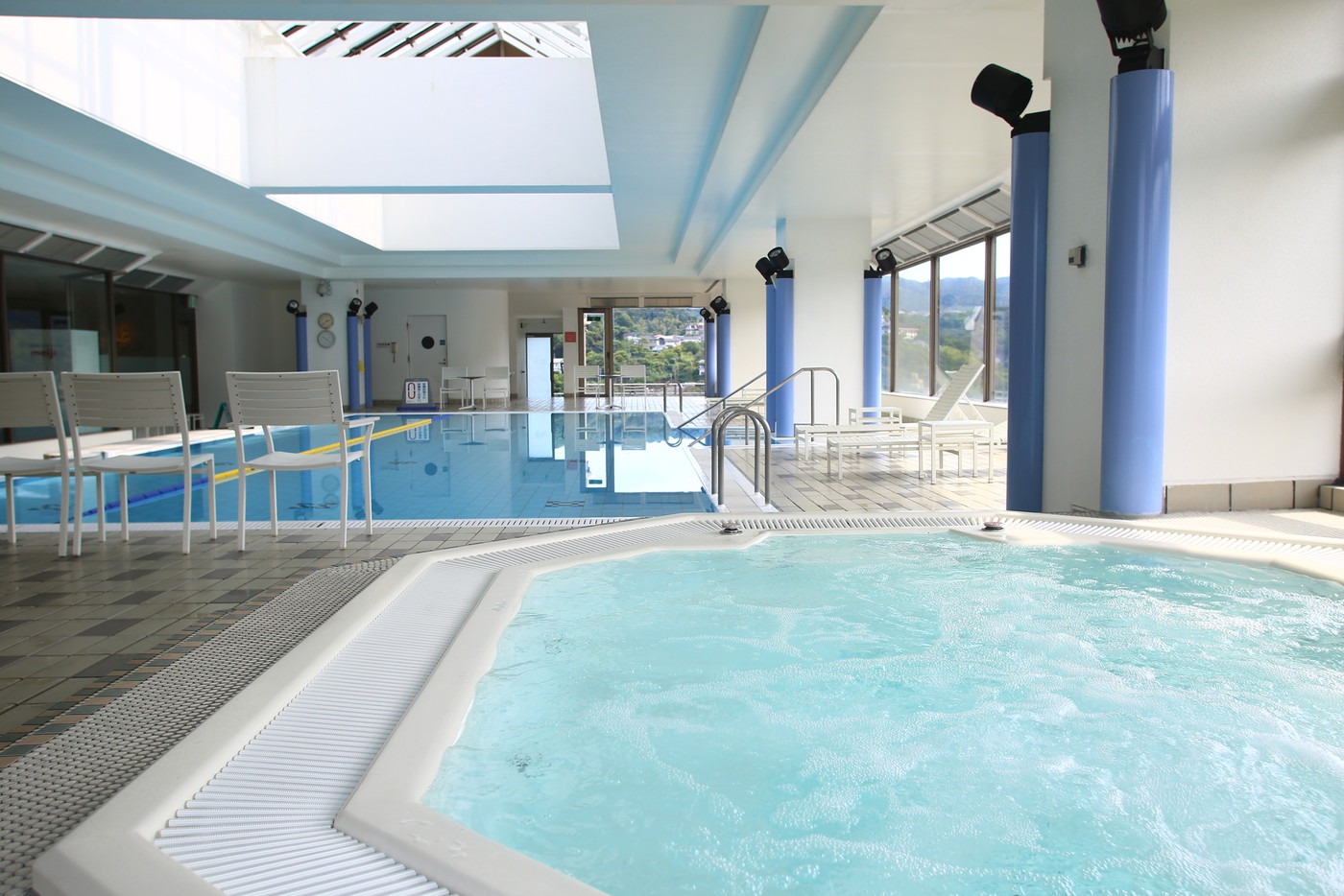 伊東市街を見渡すプール&温泉でリゾート気分♪4022688