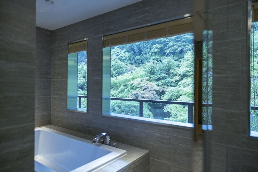 moksaスイートツインルーム バスルーム