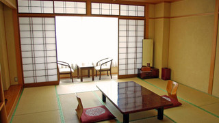 トラディショナル ルーム 共用バスルーム