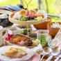 【お祝いプラン】ご両親やご家族・お友達でのお祝いに＜ホールケーキ付＞1泊2食 | 湯布院温泉郷 グランピング COMOREBI（コモレビ）